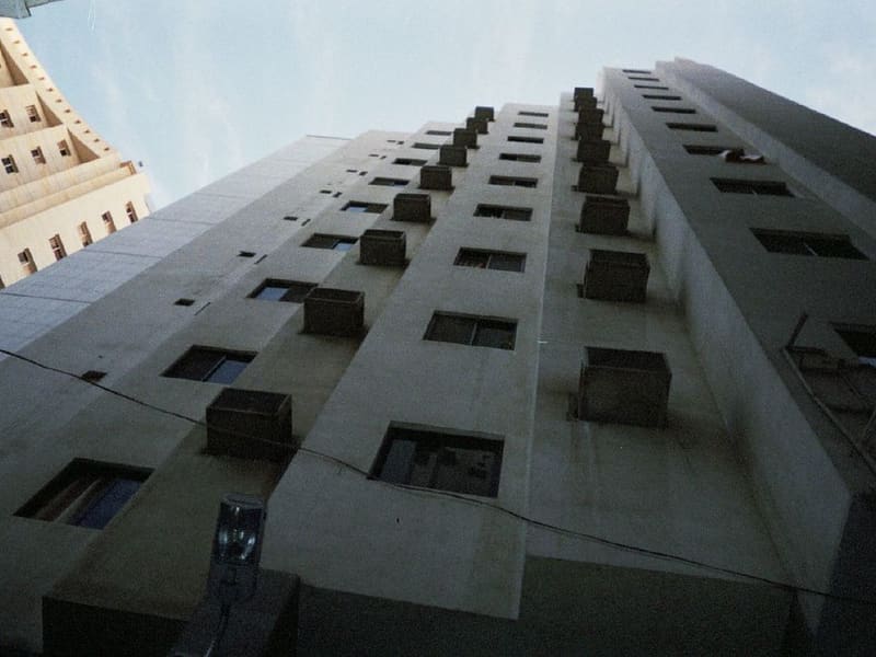 A hotel building in Makkah